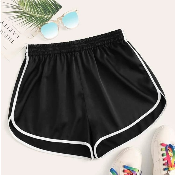 Pants - NWOT Athletic Shorts! 🖤